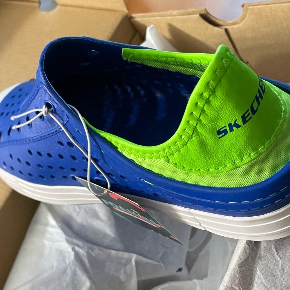 BNIB. KIDS SIZE 5 Skechers Foamies in Aqua Surge blue/ lime green. - Picture 7 of 11